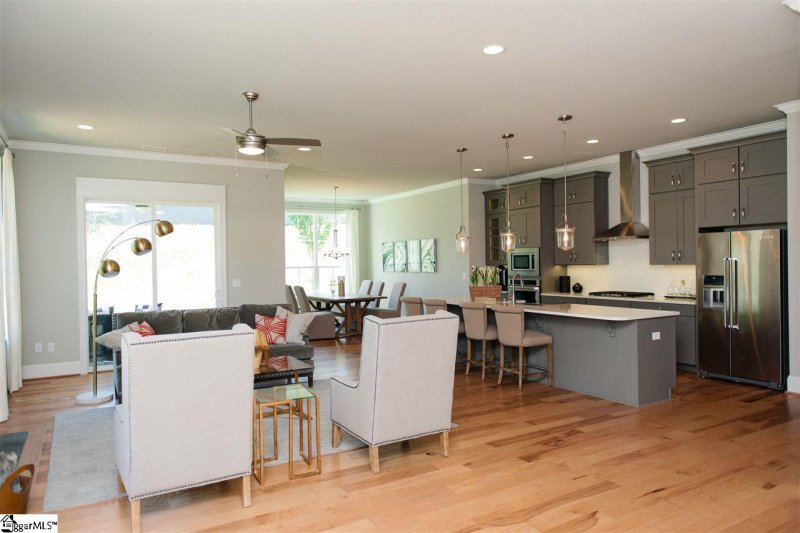 Property image 2 at 601 Ponden Drive, Greer, SC 29650