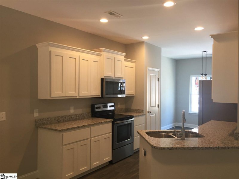 Property image 4 at 130 VILLAGE Court, Greer, SC 29651