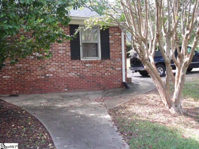 Property image 4 at 517 Mount Vernon Road, Greer, SC 29651