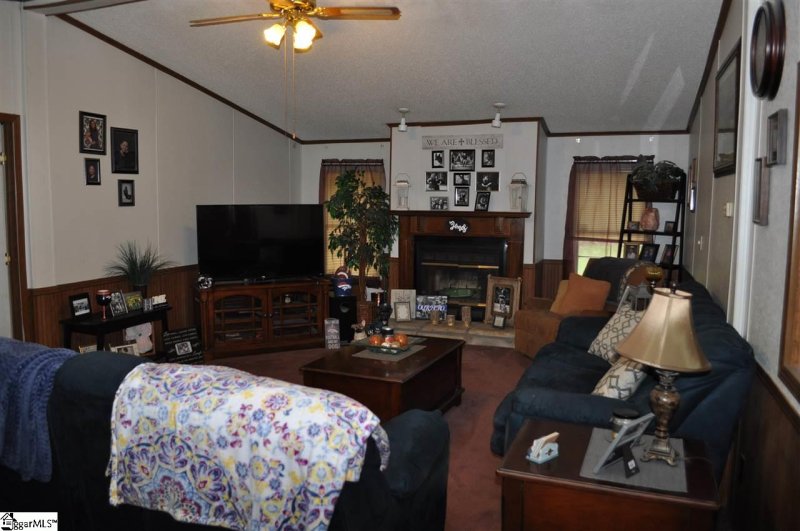 Property image 2 at 2 Amber Grain Drive, Simpsonville, SC 29680