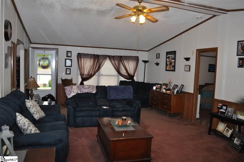 Property image 3 at 2 Amber Grain Drive, Simpsonville, SC 29680