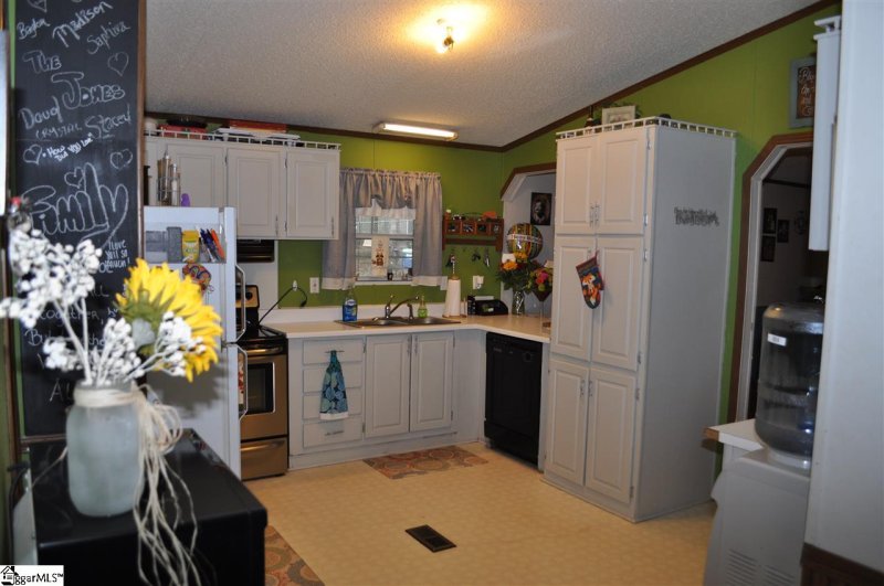 Property image 5 at 2 Amber Grain Drive, Simpsonville, SC 29680