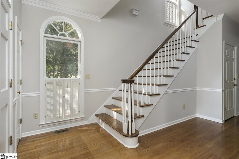 Property image 2 at 103 Hickory Hill Lane, Greenville, SC 29609