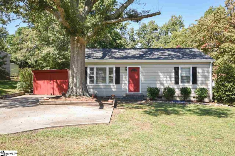 Property image 2 at 203 Pisgah Drive, Greenville, SC 29609