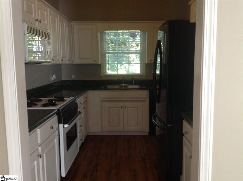 Property image 2 at 362 West Pointe Drive, Spartanburg, SC 29301