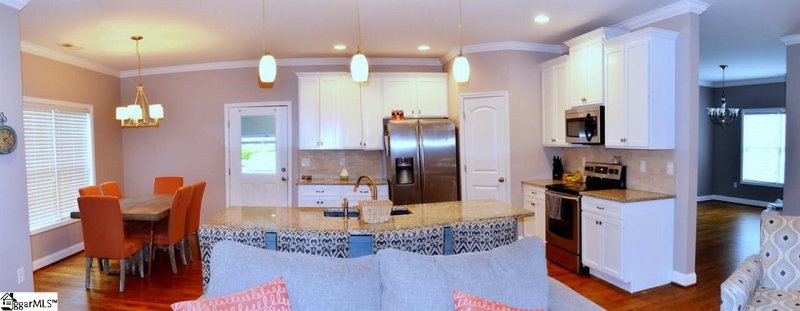 Property image 3 at 15 Stradley Terrace, Greenville, SC 29617