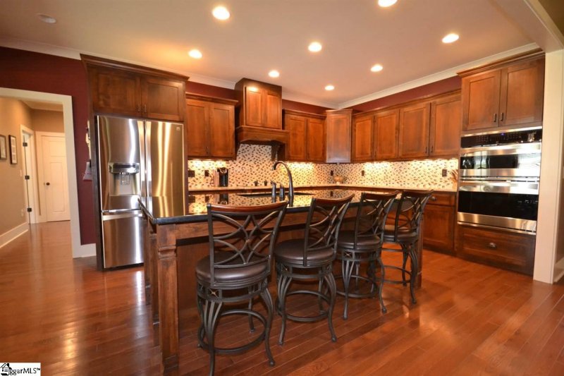 Property image 2 at 413 Isaqueena Drive, Greer, SC 29651