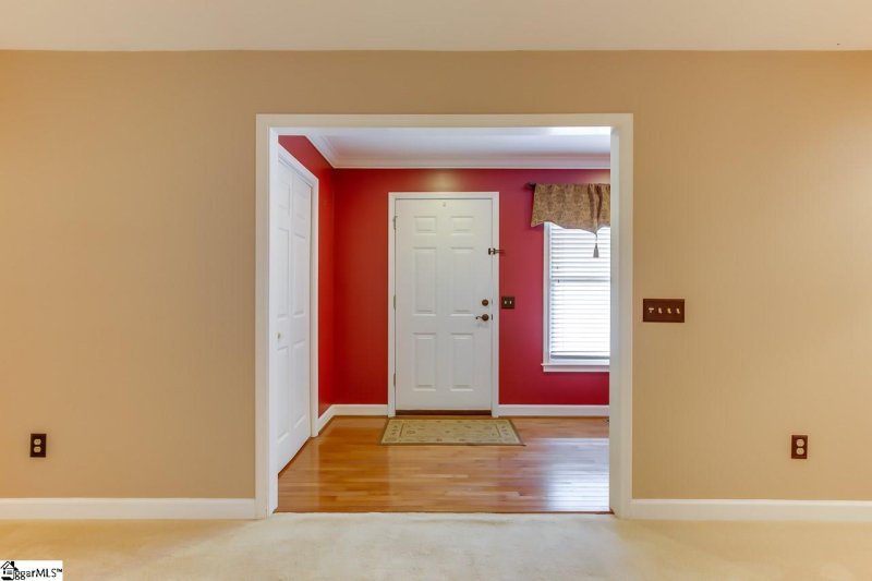 Property image 4 at 205 Plum Creek Lane, Greenville, SC 29607