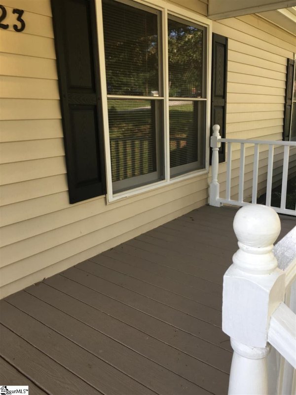 Property image 2 at 223 Florence Drive, Simpsonville, SC 29681