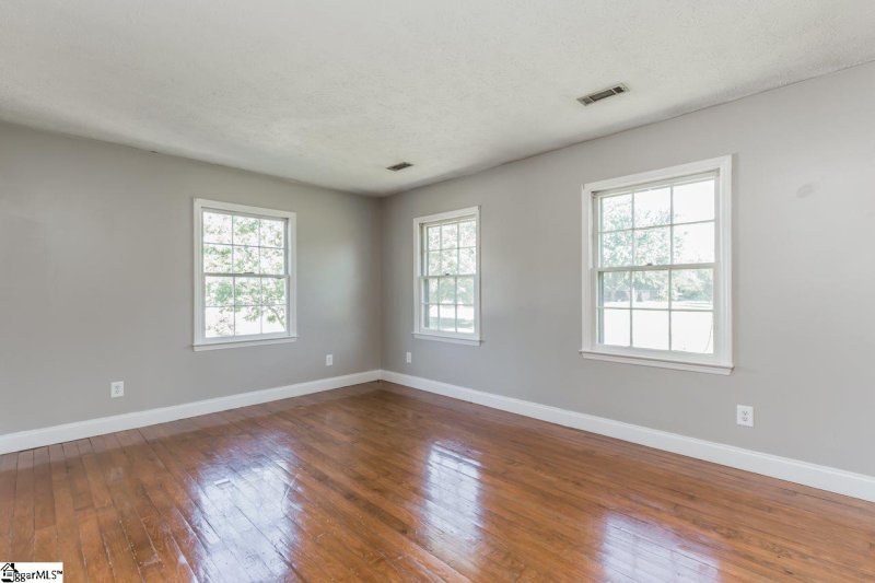 Property image 4 at 136 Becky Gibson Road, Greer, SC 29651