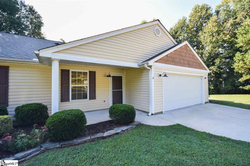 Property image 3 at 42 Ayersdale Drive, Taylors, SC 29687