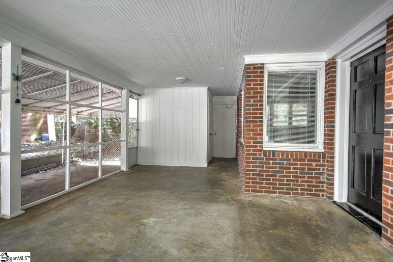 Property image 5 at 27 Twin Springs Drive, Greenville, SC 29605