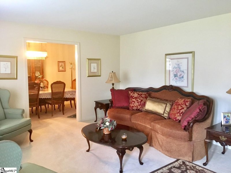 Property image 3 at 100 Brookbend Road, Mauldin, SC 29662