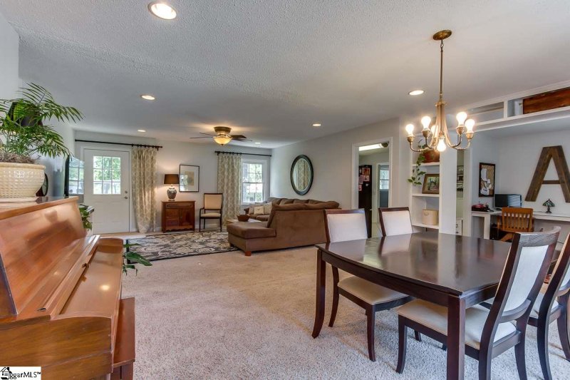 Property image 5 at 100 Barry Drive, Greer, SC 29650