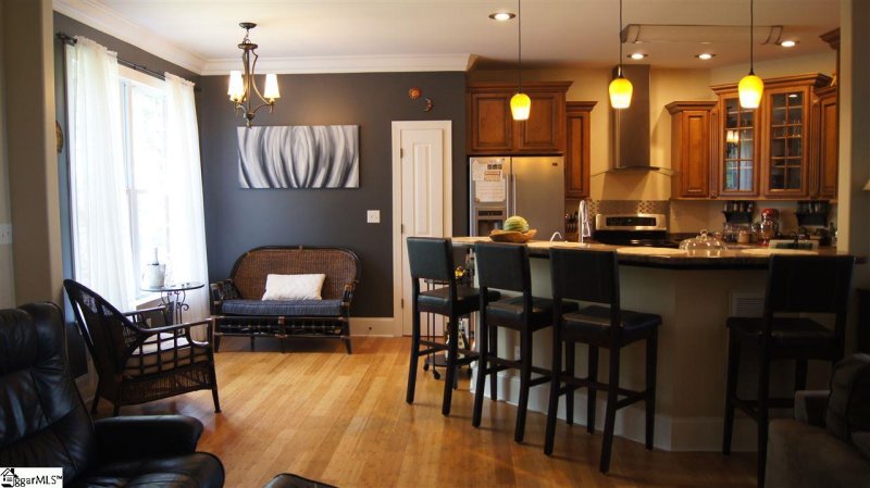 Property image 3 at 12 Darby Hill Lane, Taylors, SC 29687