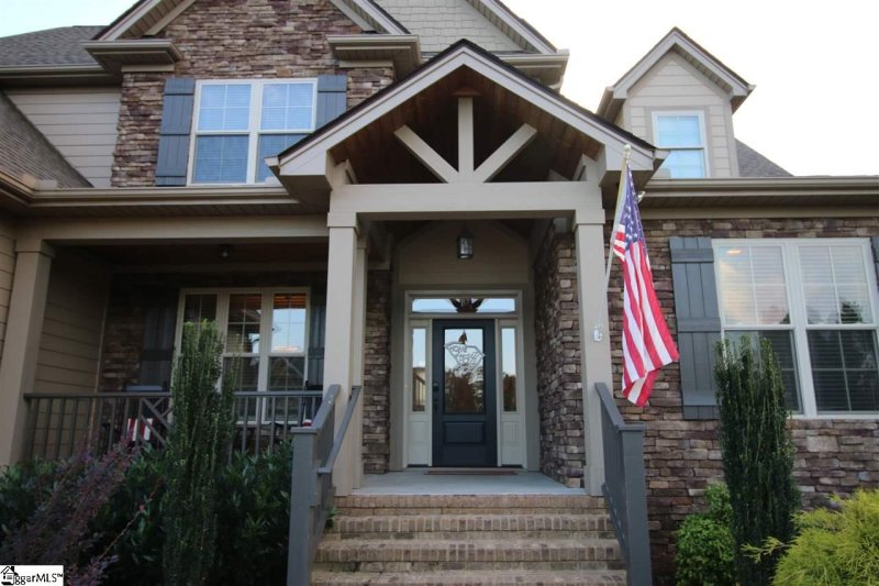 Property image 3 at 15 Hunters Landing Drive, Greer, SC 29651