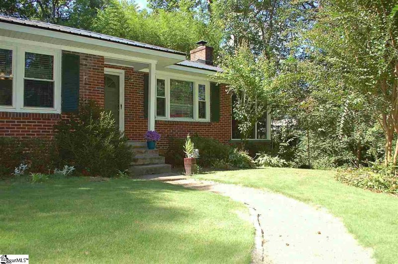 Property image 2 at 104 Waymon Drive, Greer, SC 29651