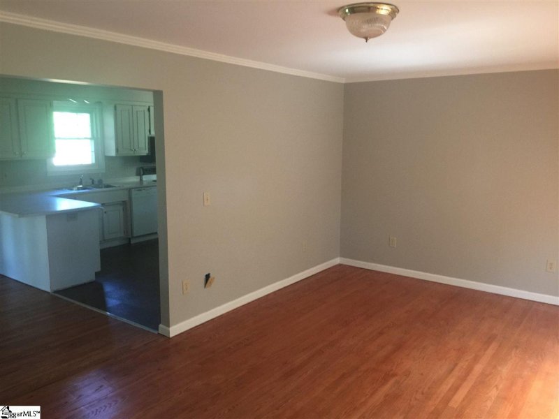 Property image 4 at 1410 E Saluda Lake Road, Greenville, SC 29611-2470