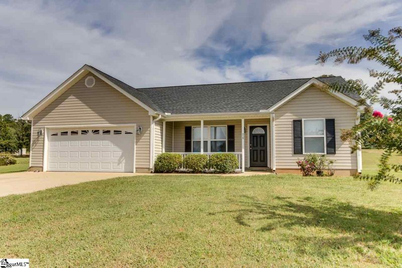 Property image 3 at 316 Dustin Reid Court, Duncan, SC 29334