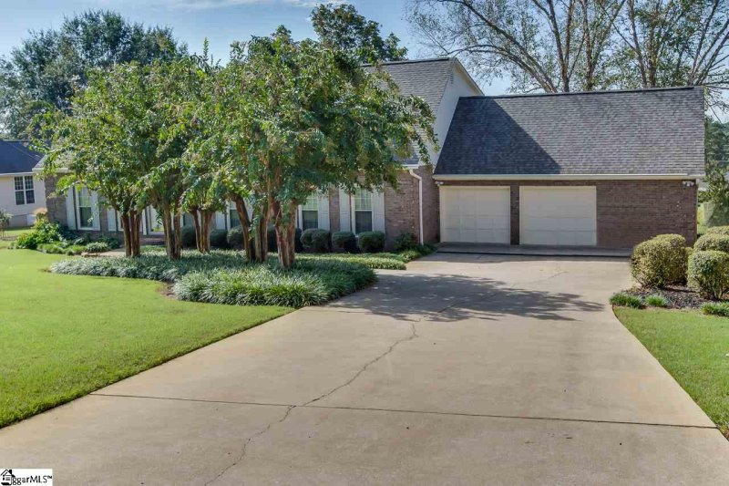 Property image 3 at 114 Fairway Drive, Pickens, SC 29671