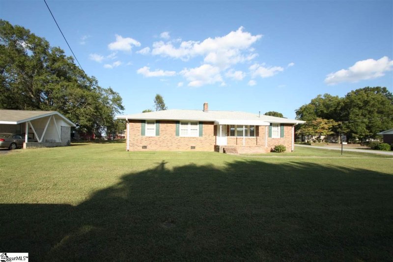 Property image 2 at 109 Mayfield Road, Simpsonville, SC 29681