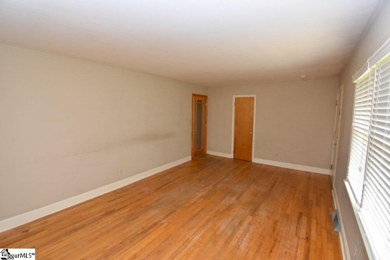 Property image 5 at 117 Kingston Drive, Laurens, SC 29360