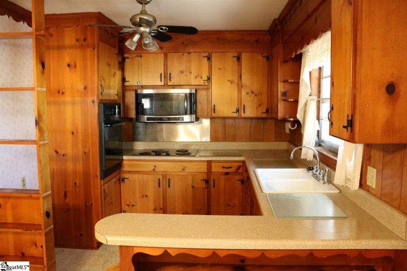 Property image 5 at 102 muse Circle, Greer, SC 29651