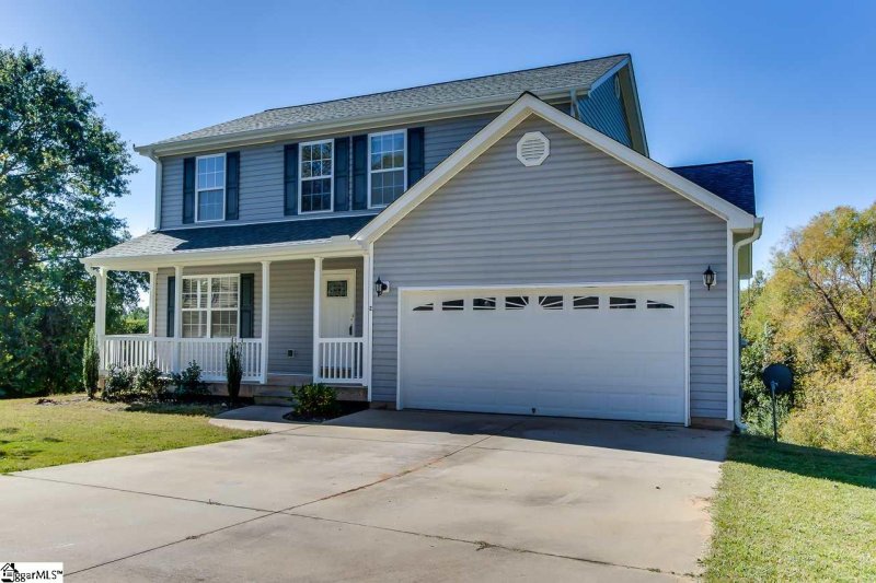 Property image 2 at 2 Country Knolls Drive, Greer, SC 29651