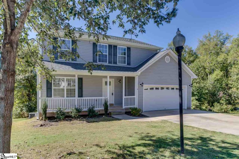 Property image 3 at 2 Country Knolls Drive, Greer, SC 29651