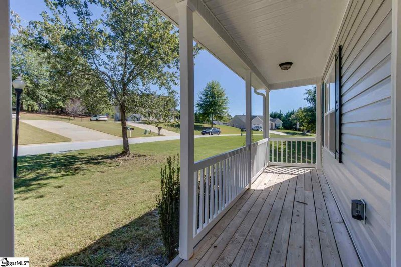 Property image 5 at 2 Country Knolls Drive, Greer, SC 29651