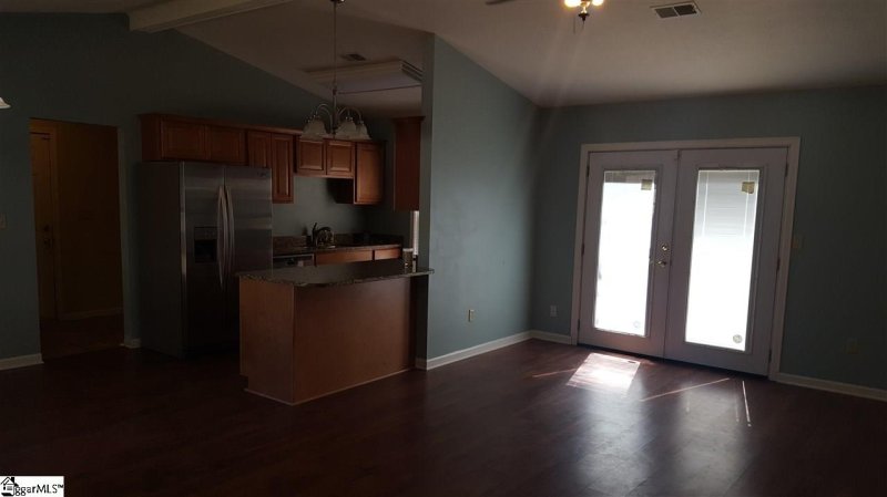 Property image 3 at 128 Osmond Drive, Taylors, SC 29687