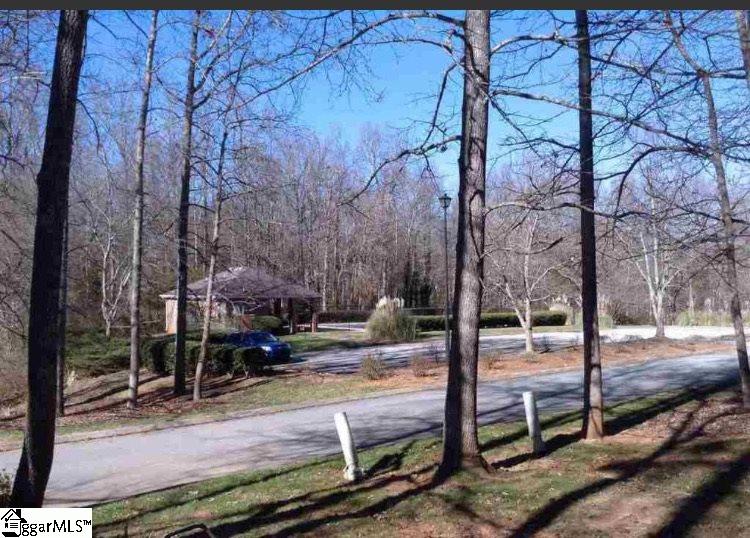 Property image 3 at 401 Queene Street, Mauldin, SC 29662