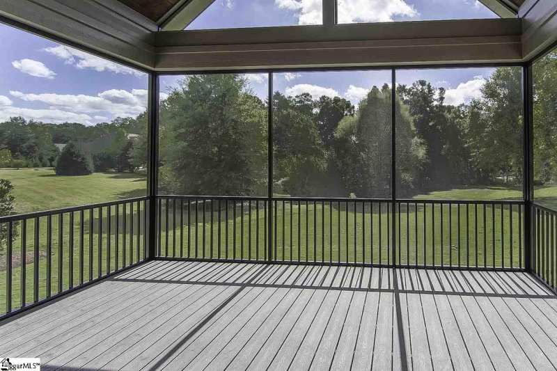 Property image 4 at 615 Breckenwood Drive, Spartanburg, SC 29301