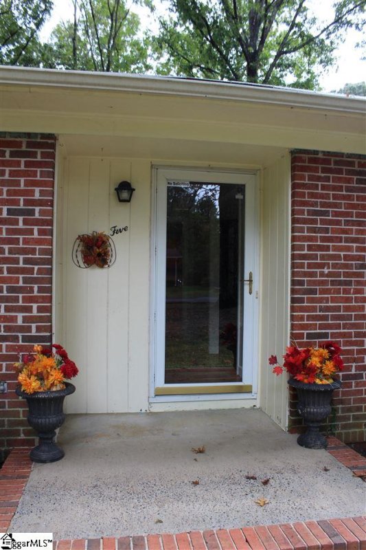 Property image 3 at 5 Bedford Lane, Taylors, SC 29687