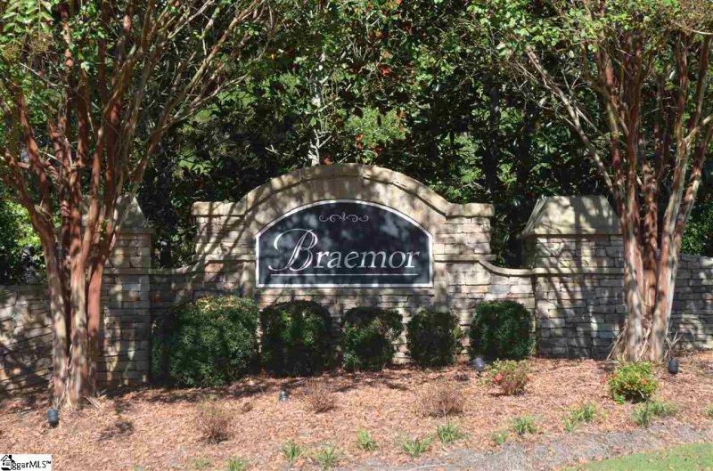 Property image 4 at 120 Yorkswell Lane, Greenville, SC 29607