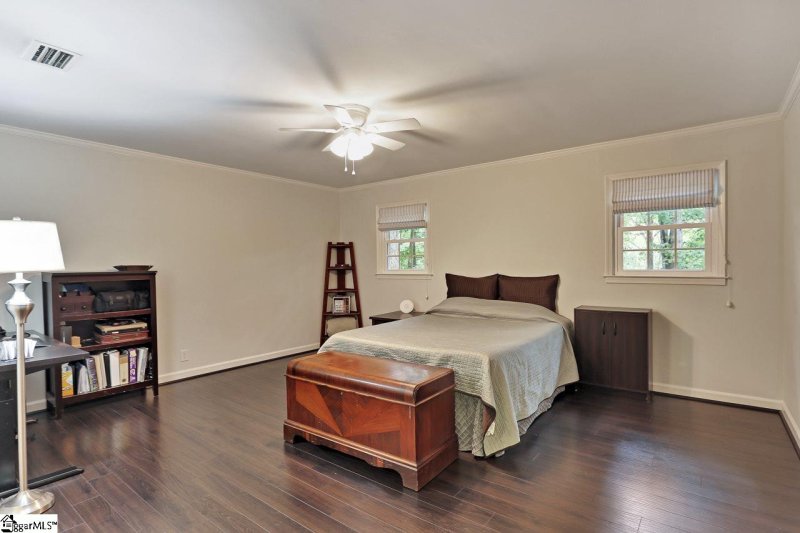 Property image 4 at 312 LAKEWOOD Circle, Greer, SC 29651