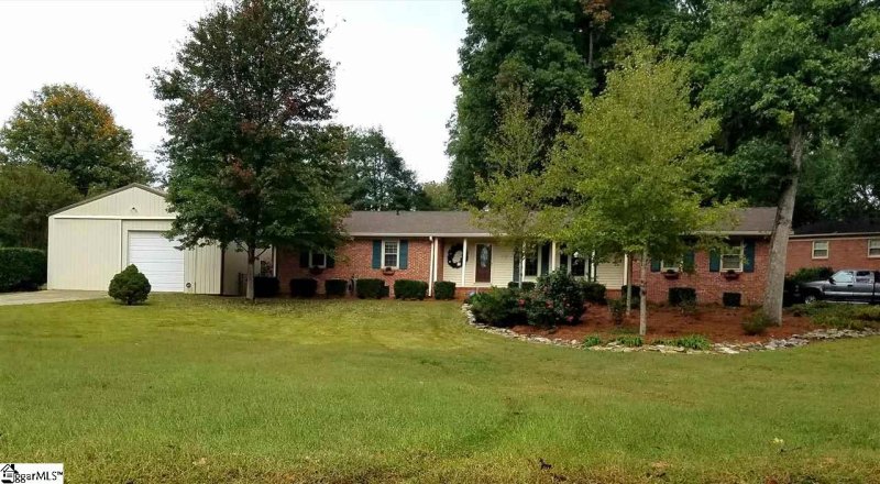Property image 2 at 105 Brookbend Road, Mauldin, SC 29662