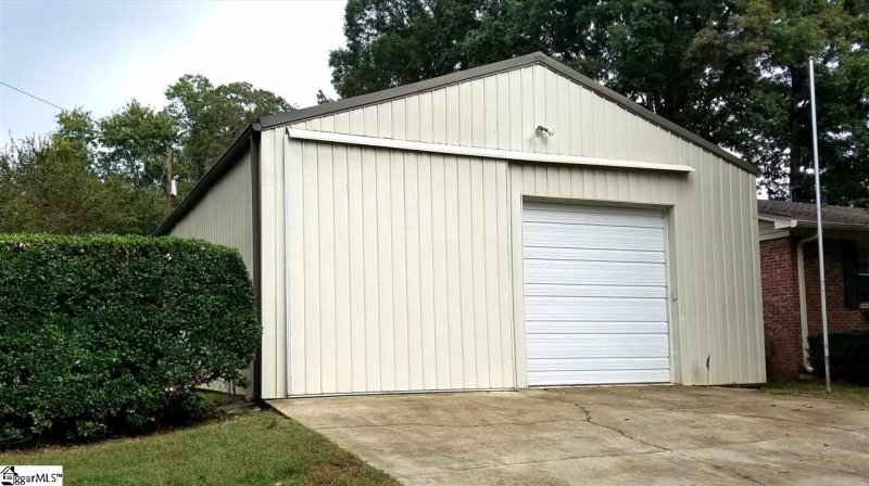 Property image 4 at 105 Brookbend Road, Mauldin, SC 29662