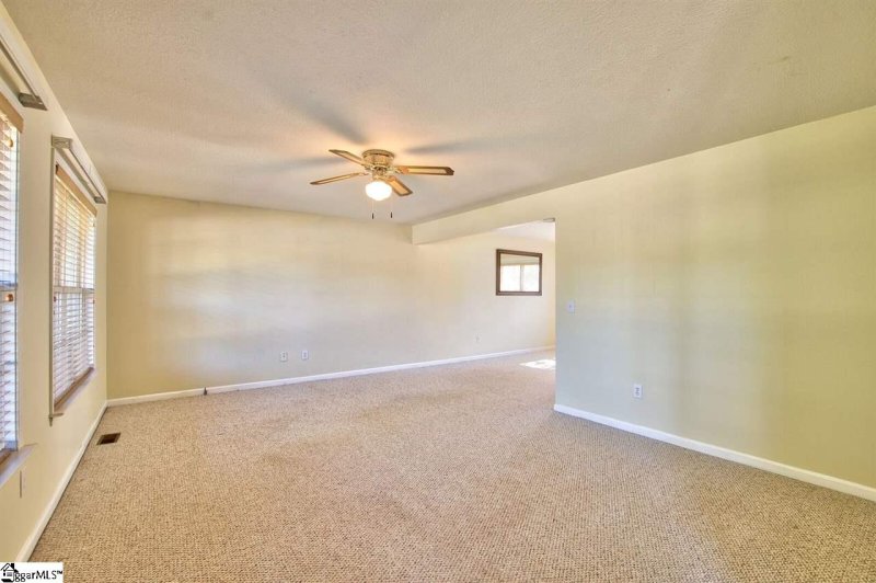 Property image 4 at 302 Packer Court, Greer, SC 29651