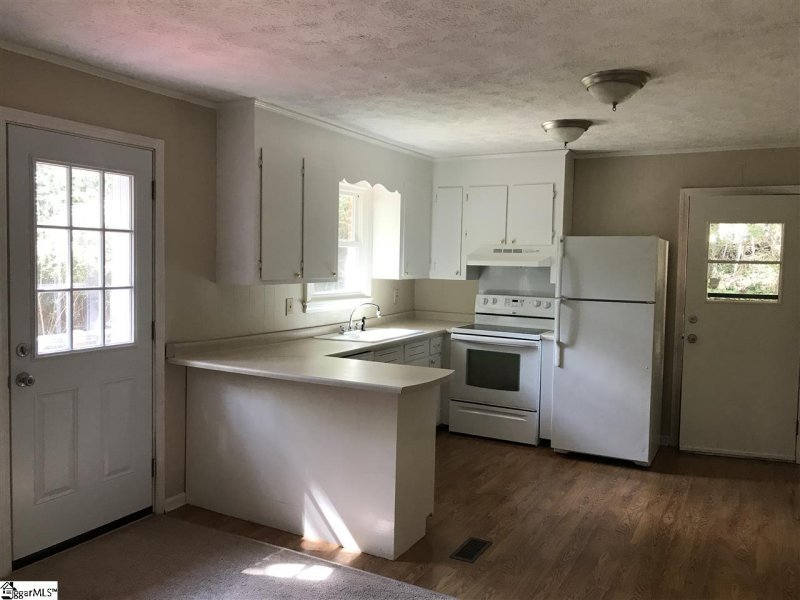 Property image 5 at 203 Harbor Drive, Greenville, SC 29611