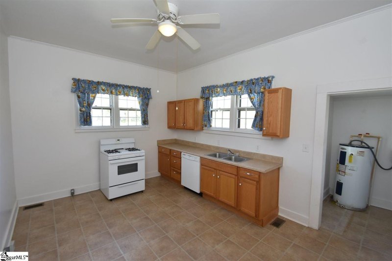 Property image 2 at 1941 Fond Hart Street, Greer, SC 29651