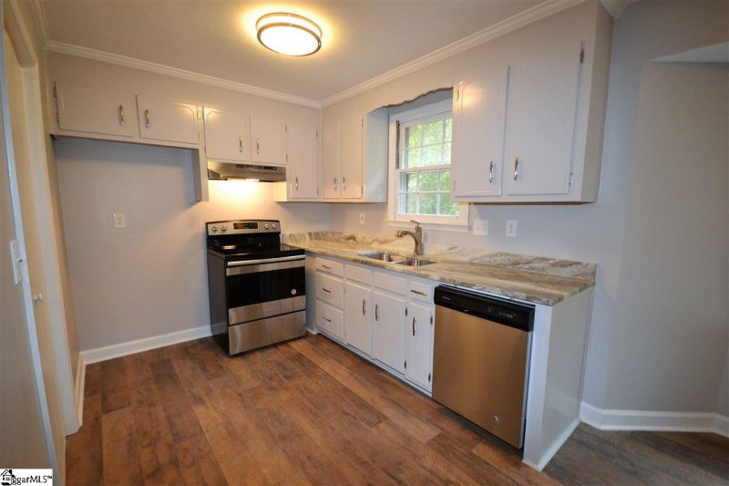 Property image 3 at 242 Redwood Drive, Easley, SC 29642