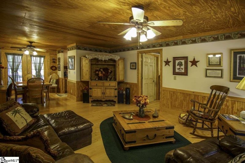 Property image 4 at 108 Aartun Alley, Pickens, SC 29671