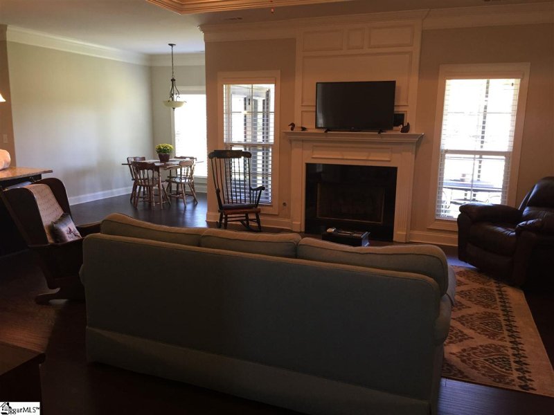 Property image 4 at 5 Azure Lane, Greer, SC 29651