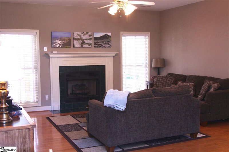 Property image 2 at 714 Herndon Terrace, Roebuck, SC 29376
