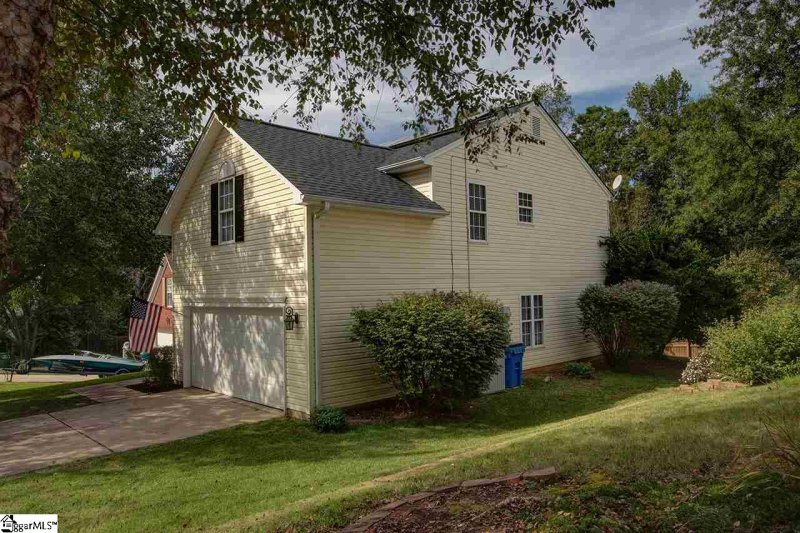 Property image 5 at 486 BRIGHTON WOODS Drive, Moore, SC 29369