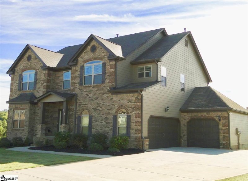 140 Harbrooke Circle