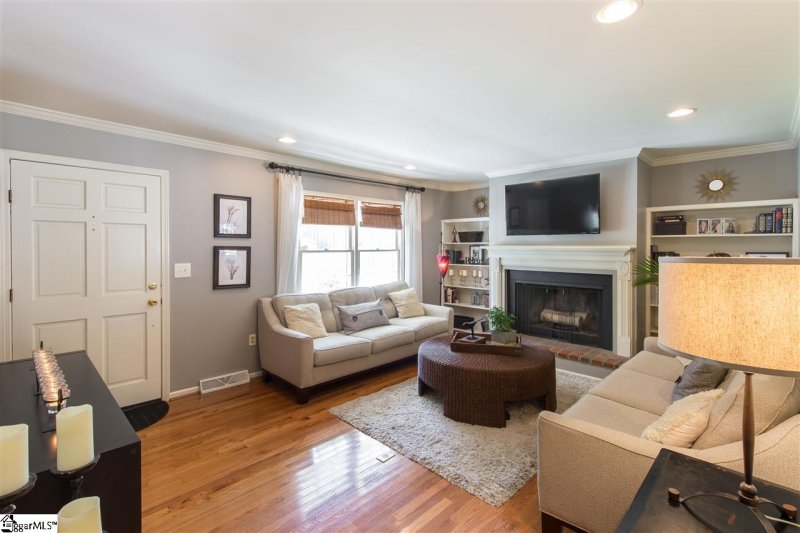 Property image 5 at 406 Rockcrest Drive, Greer, SC 29650