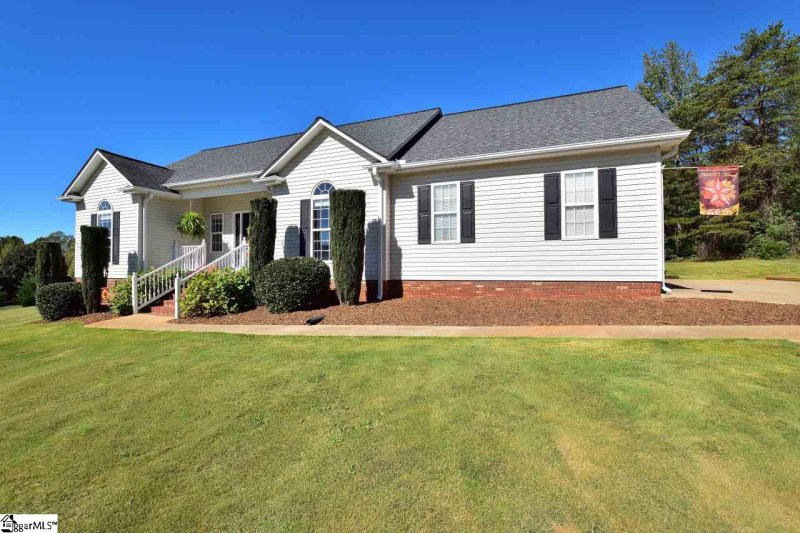 Property image 2 at 130 Aiken Farm Road, Pickens, SC 29671