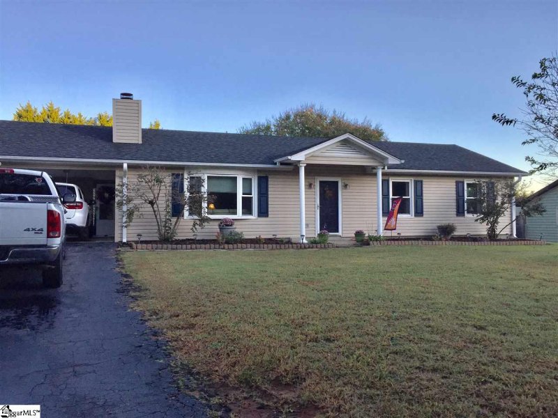 Property image 2 at 117 Greenridge Drive, Moore, SC 29369-9731